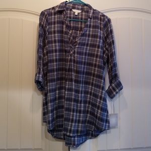 Plaid Maternity shirt